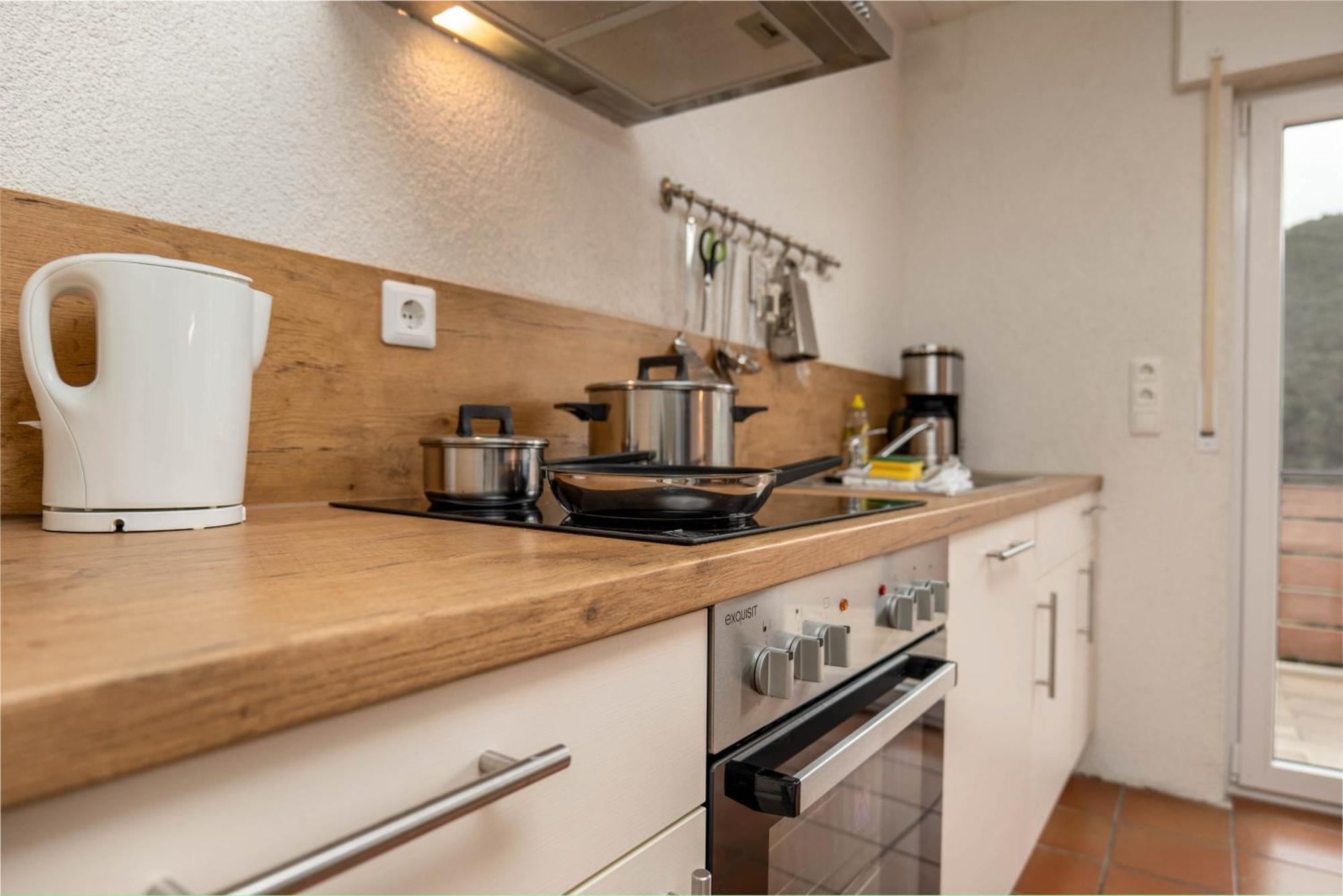 Riesling Appartement For 2 - 4 People - Billiards - Balcony With Mosel View - Parking - Wine Barrel Bar - Fully Equipped Kitchen - Netflix - Waiputv - 3 Km From Cochem Klotten Kültér fotó